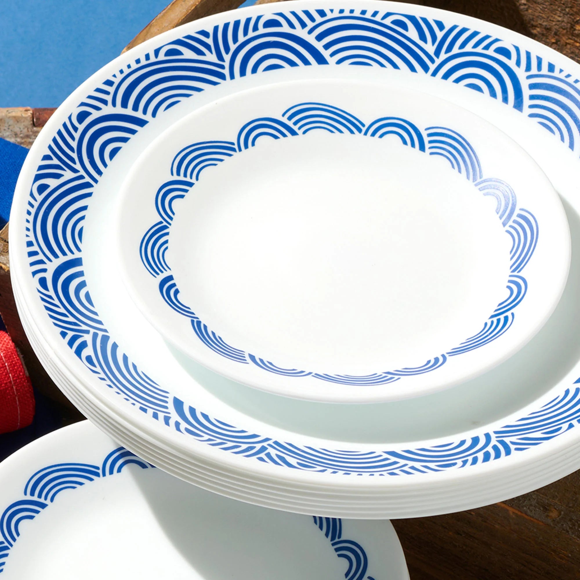 Rolling Waves 18-piece Dinnerware Set, Service for 6 - Image 6